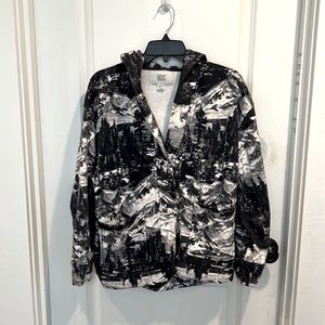 Hoodie jacket with mountain pattern